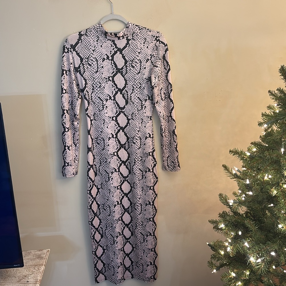 Alligator Print Body Con Maxi Dress